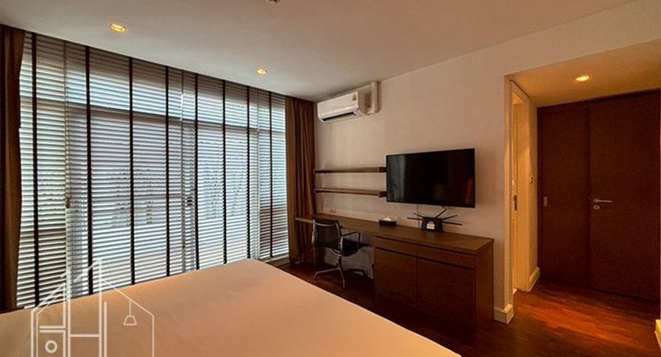 For rent 2 bedrooms condo in Watthana, Bangkok