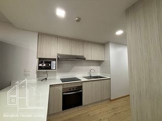Apartamento en alquiler de 2 habitaciones en Watthana, Bangkok