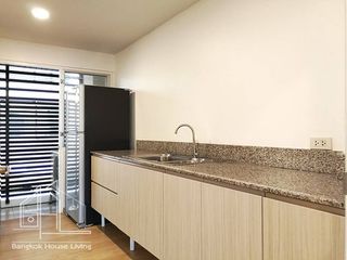 Condo en alquiler de 3 habitaciones en Watthana, Bangkok