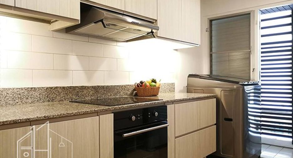 For rent 3 bedrooms condo in Watthana, Bangkok