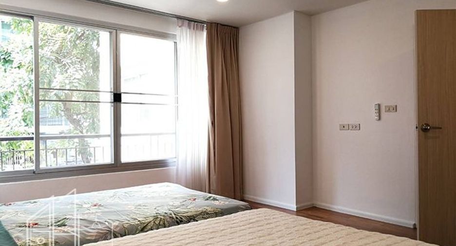 For rent 3 bedrooms condo in Watthana, Bangkok