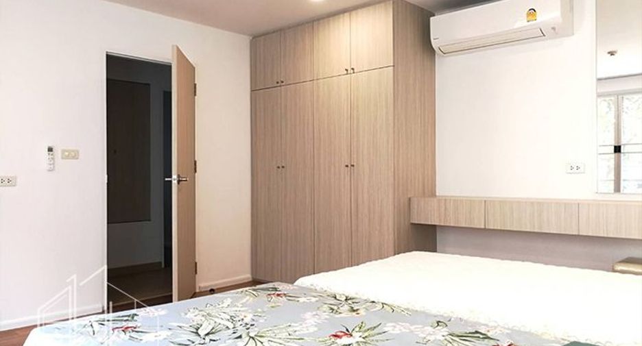 For rent 3 bedrooms condo in Watthana, Bangkok