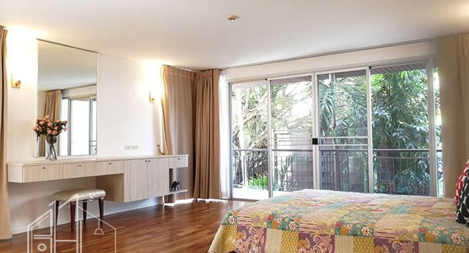 For rent 3 bedrooms condo in Watthana, Bangkok