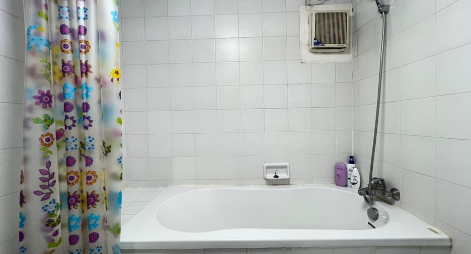 For rent 1 bed condo in Mueang Chiang Mai, Chiang Mai