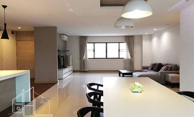 Condo en alquiler de 3 habitaciones en Watthana, Bangkok
