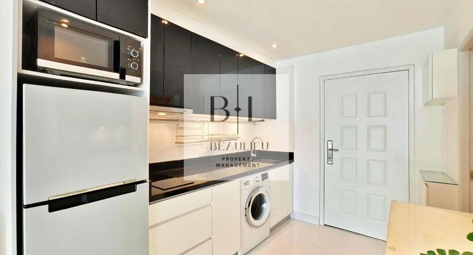 For rent studio condo in Pratumnak, Pattaya