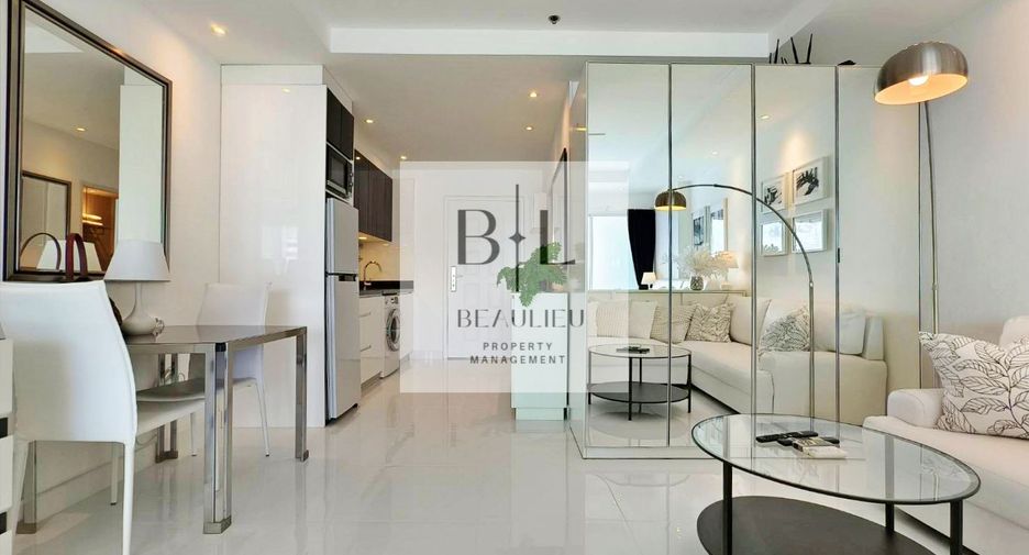 For rent studio condo in Pratumnak, Pattaya