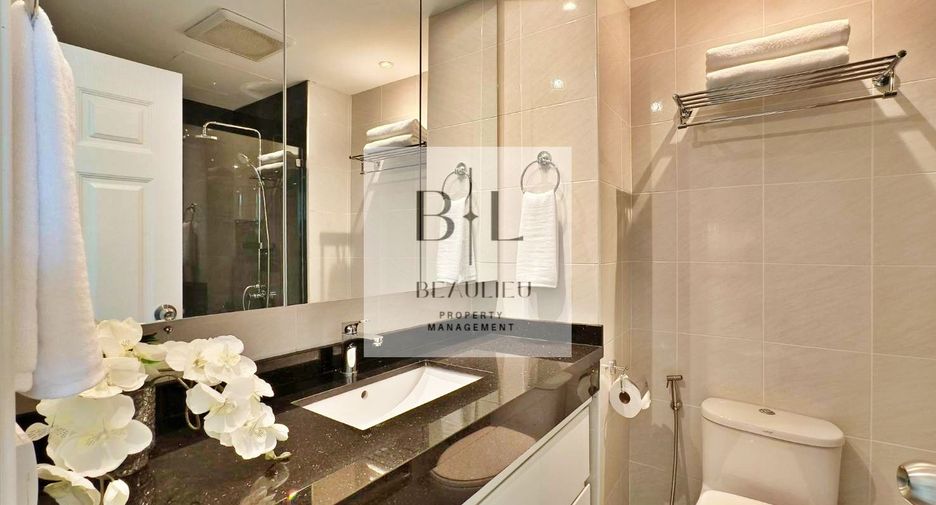 For rent studio condo in Pratumnak, Pattaya