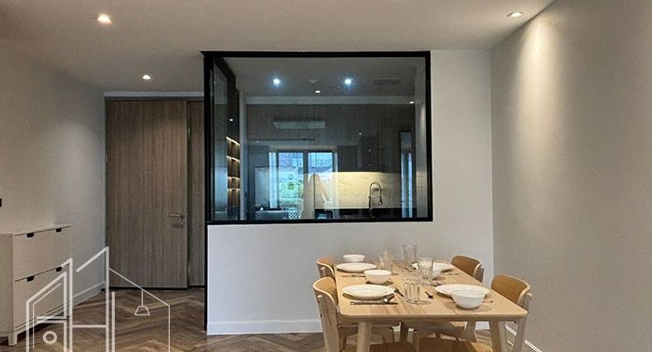 For rent 2 bedrooms condo in Watthana, Bangkok