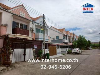 出售 3 卧室 联排别墅 在 Lam Luk Ka, Pathum Thani