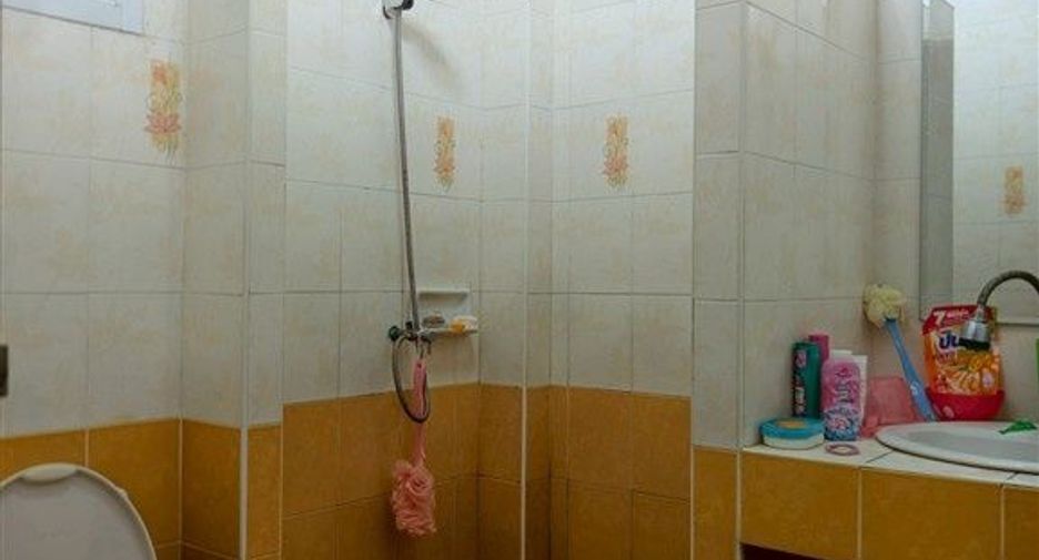 出售 3 卧室 联排别墅 在 Lam Luk Ka, Pathum Thani