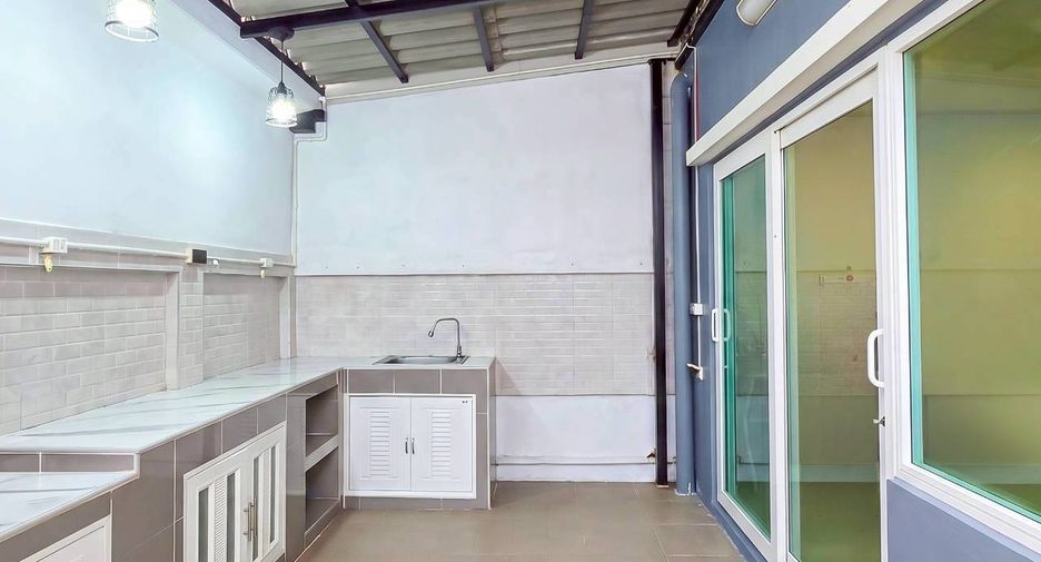 Casa adosada en venta de 3 habitaciones en Mueang Phuket, Phuket