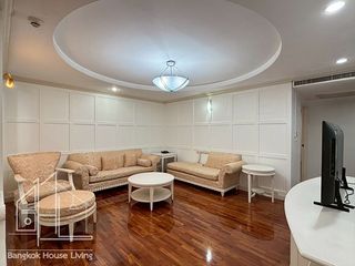 Wohnung zur Miete mit 3 Zimmer in Khlong Toei, Bangkok