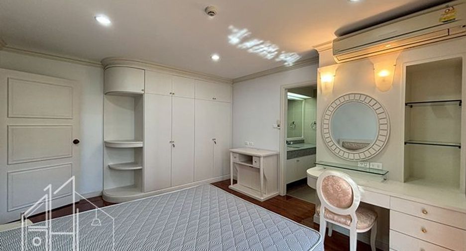 Wohnung zur Miete mit 3 Zimmer in Khlong Toei, Bangkok