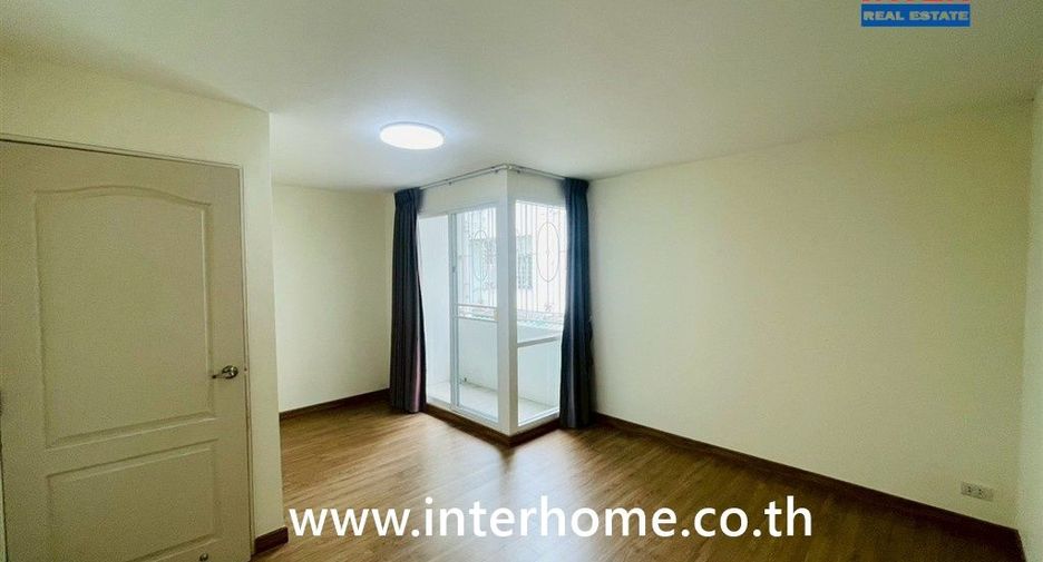 For sale 4 bedrooms townhouse in Chom Thong, Bangkok