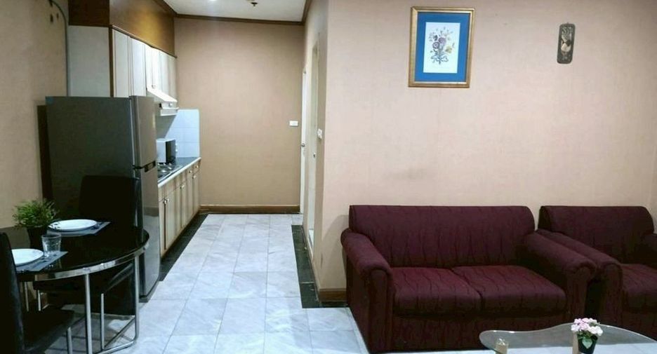 For rent 2 bedrooms condo in Watthana, Bangkok