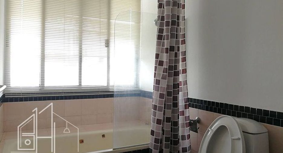 Apartment zur Miete mit 3 Zimmer in Watthana, Bangkok