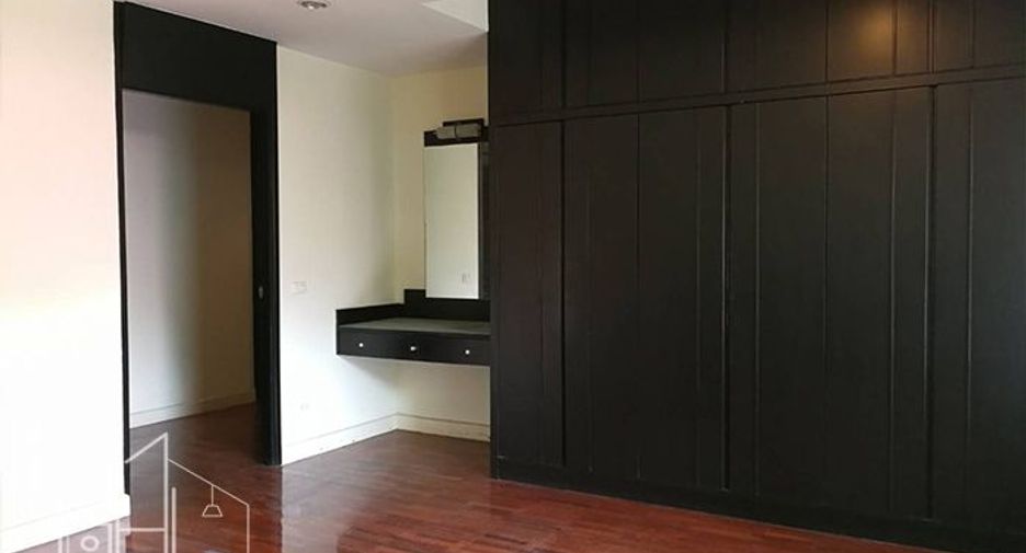 Wohnung zur Miete mit 3 Zimmer in Watthana, Bangkok