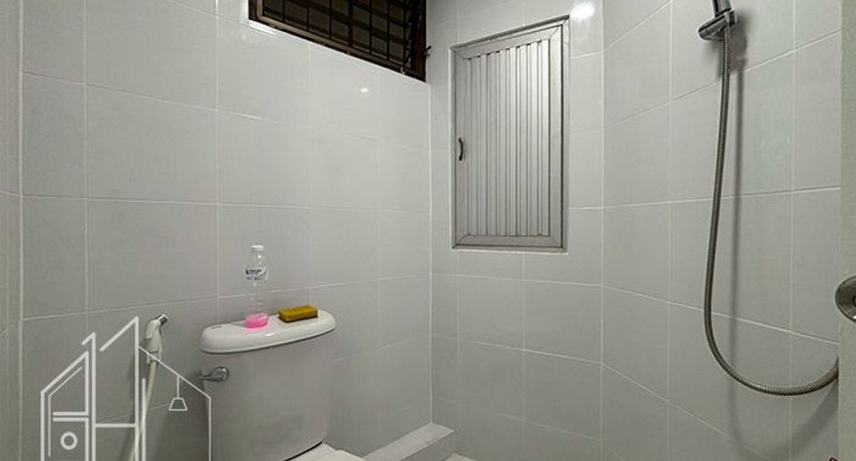 Apartment zur Miete mit 3 Zimmer in Watthana, Bangkok