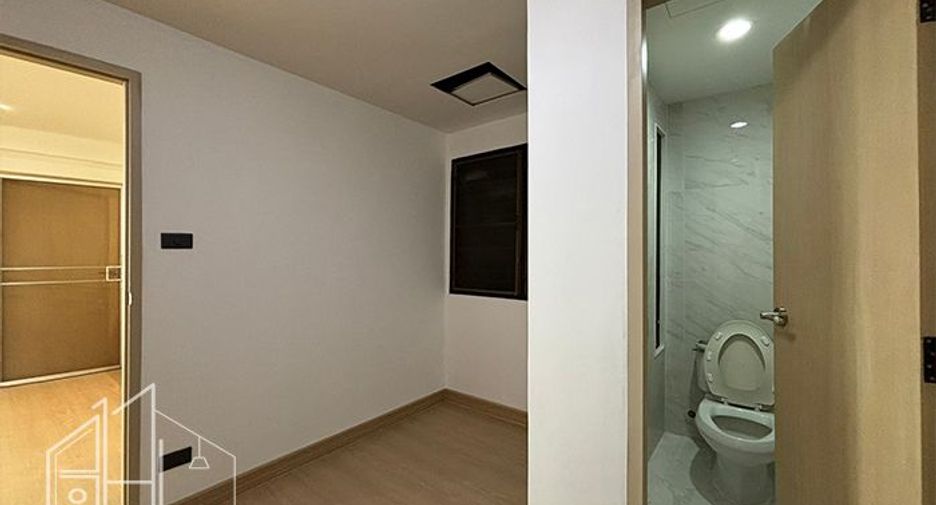 À louer 3 chambres condo à Watthana, Bangkok