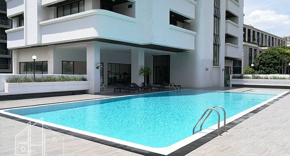 À louer 3 chambres condo à Watthana, Bangkok