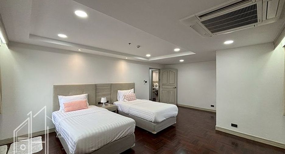 For rent 3 ベッドルーム condo in Watthana, Bangkok