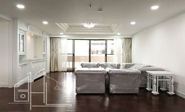 Wohnung zur Miete mit 3 Zimmer in Watthana, Bangkok