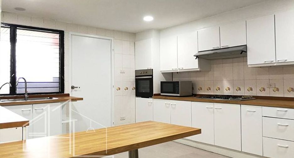 For rent 3 ベッドルーム condo in Watthana, Bangkok