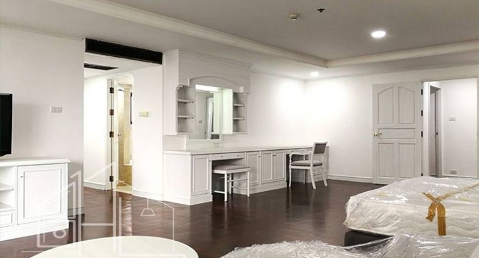 For rent 3 ベッドルーム condo in Watthana, Bangkok