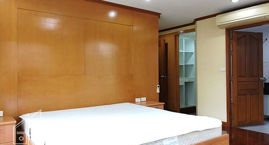 À louer 2 chambres condo à Watthana, Bangkok
