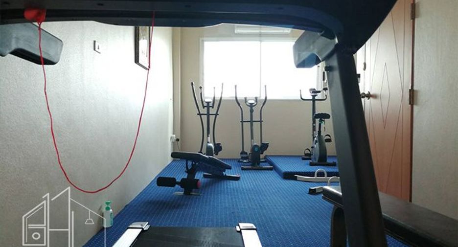 Condo en alquiler de 3 habitaciones en Watthana, Bangkok