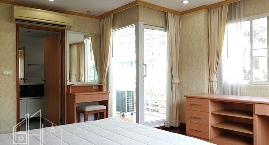 Condo en alquiler de 3 habitaciones en Watthana, Bangkok