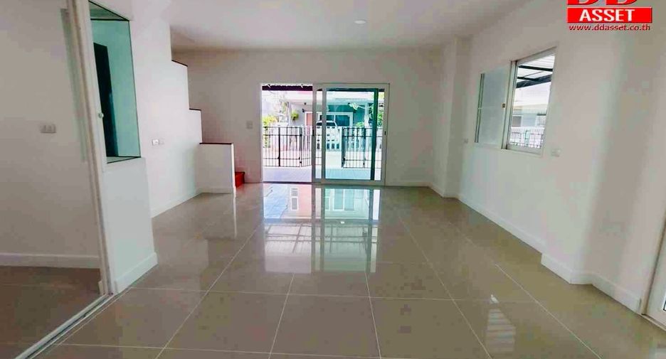 À vendre 3 chambres maison à Lam Luk Ka, Pathum Thani