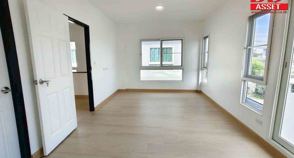 À vendre 3 chambres maison à Lam Luk Ka, Pathum Thani