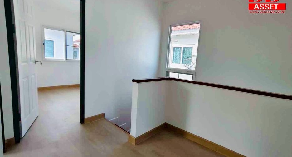À vendre 3 chambres maison à Lam Luk Ka, Pathum Thani