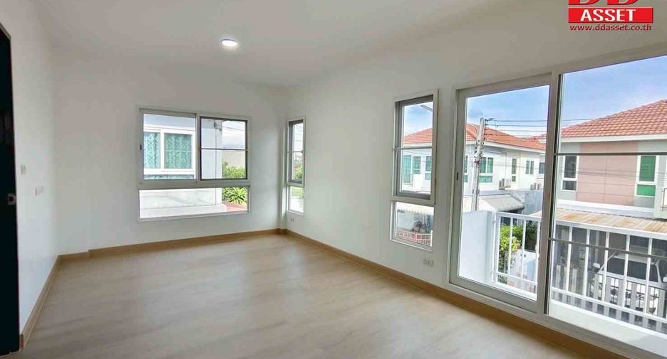 À vendre 3 chambres maison à Lam Luk Ka, Pathum Thani