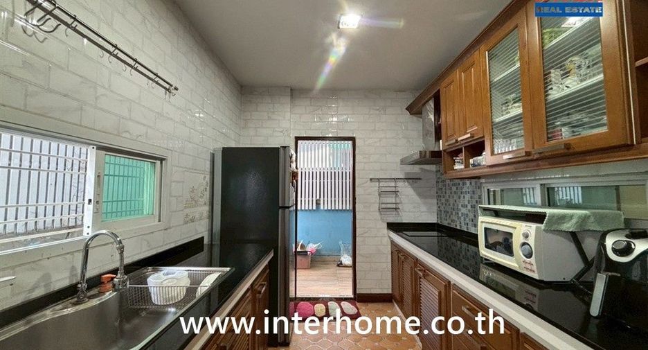 For sale 3 bedrooms house in Sai Mai, Bangkok