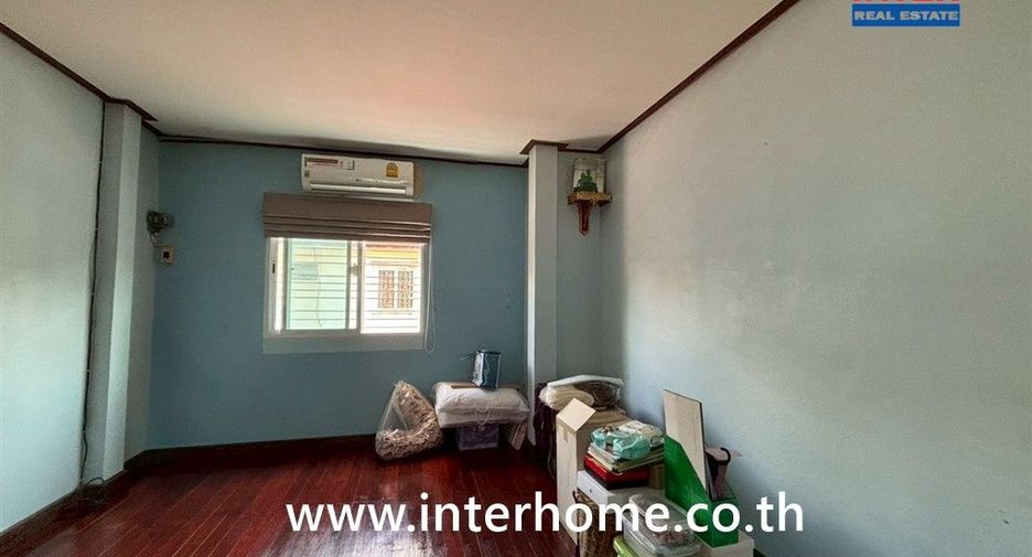 For sale 3 bedrooms house in Sai Mai, Bangkok