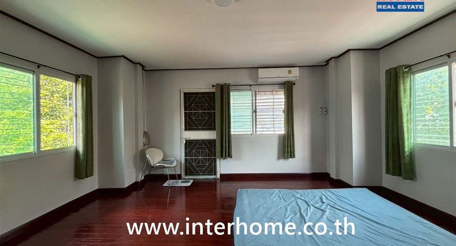 For sale 3 bedrooms house in Sai Mai, Bangkok