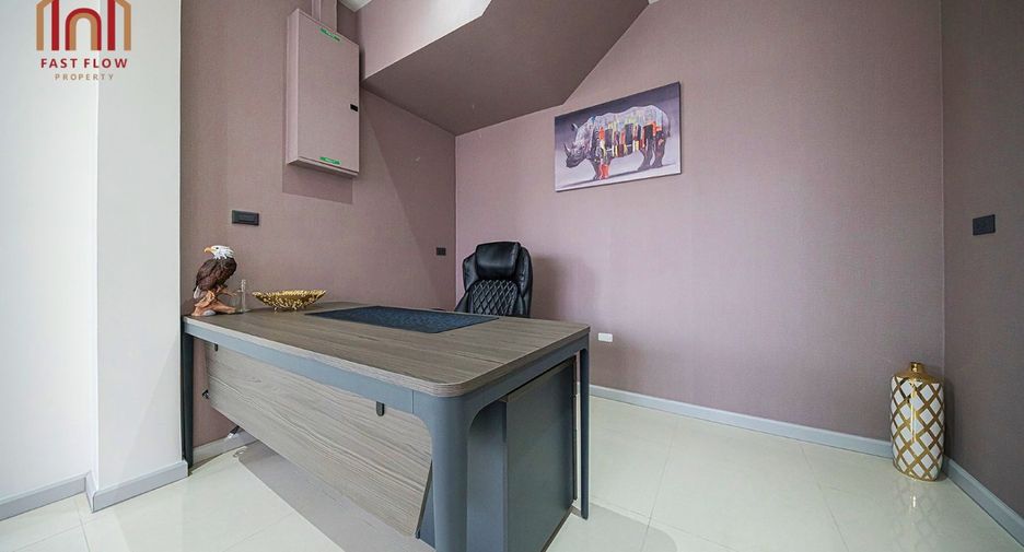 For sale 3 ベッドルーム house in Bang Kapi, Bangkok