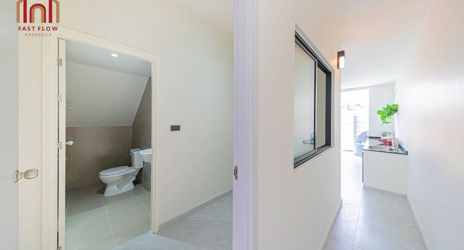 For sale 3 ベッドルーム house in Bang Kapi, Bangkok