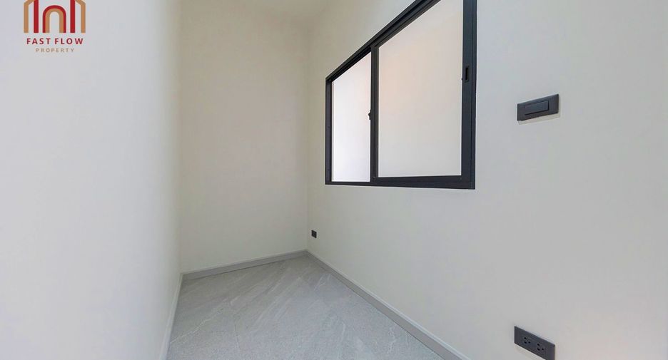 For sale 3 ベッドルーム house in Bang Kapi, Bangkok