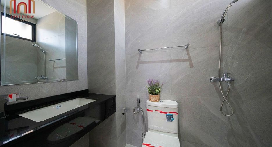 For sale 3 ベッドルーム house in Bang Kapi, Bangkok