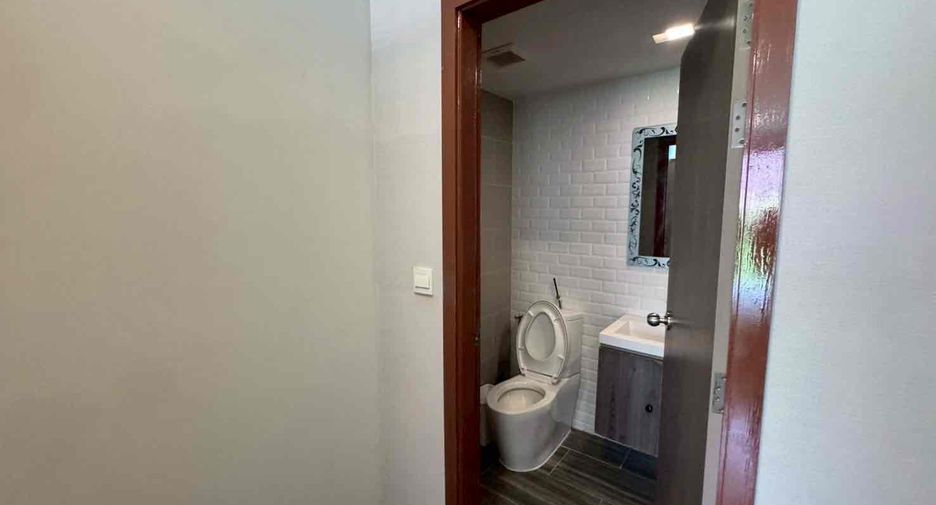 Wohnung zur Miete mit 1 Zimmer in Pathum Wan, Bangkok