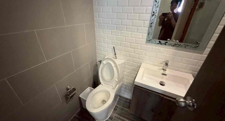 Wohnung zur Miete mit 1 Zimmer in Pathum Wan, Bangkok
