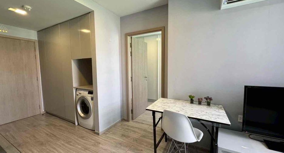 Wohnung zur Miete mit 1 Zimmer in Pathum Wan, Bangkok