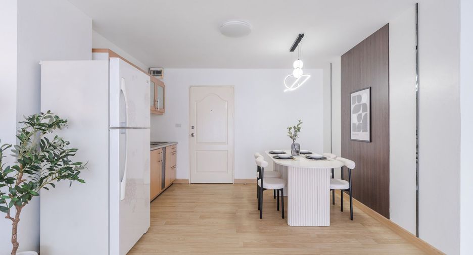 Condo en venta de 2 habitaciones en Suan Luang, Bangkok