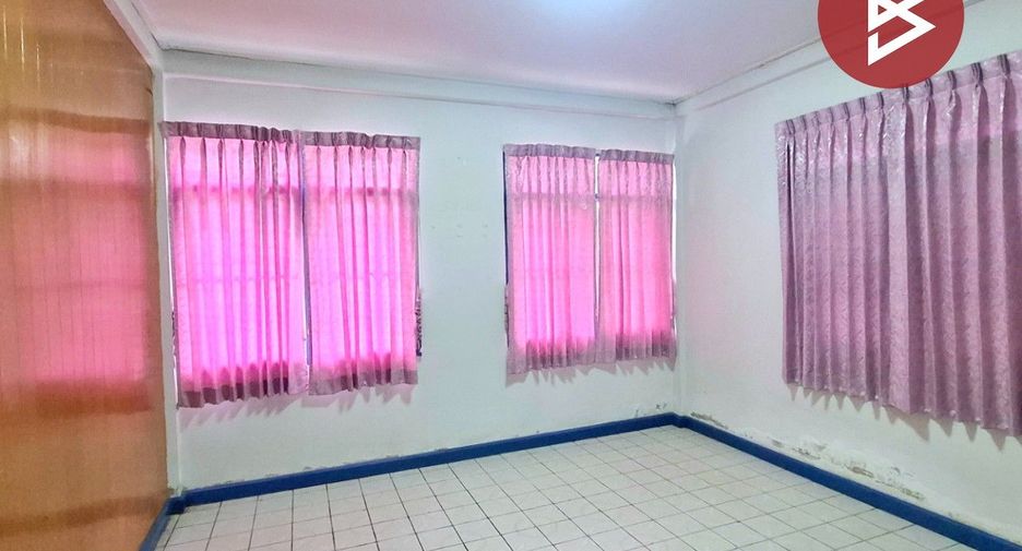 For sale 5 bedrooms house in Mueang Roi Et, Roi Et