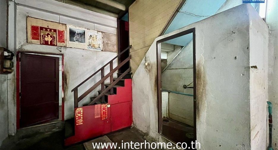 Gewerbefläche zum Kauf mit 2 Zimmer in Bang Kho Laem, Bangkok