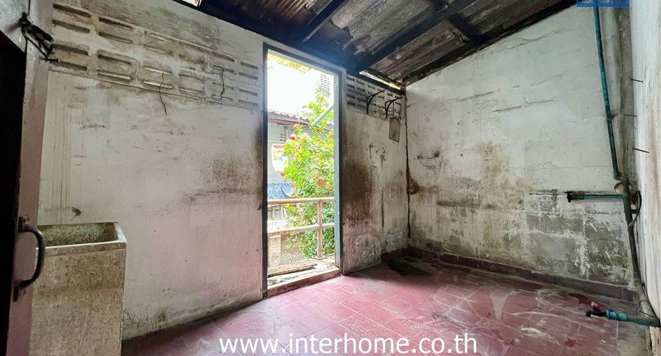 Gewerbefläche zum Kauf mit 2 Zimmer in Bang Kho Laem, Bangkok